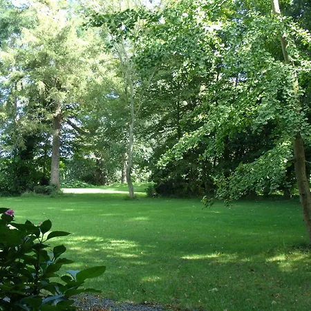 La Fresnee D'hotes Bed & Breakfast 3*