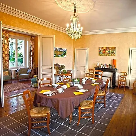 D'hôtes La Fresnée 3* Mosles