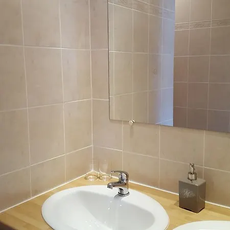 La Fresnee D'hotes 住宿加早餐酒店 3*